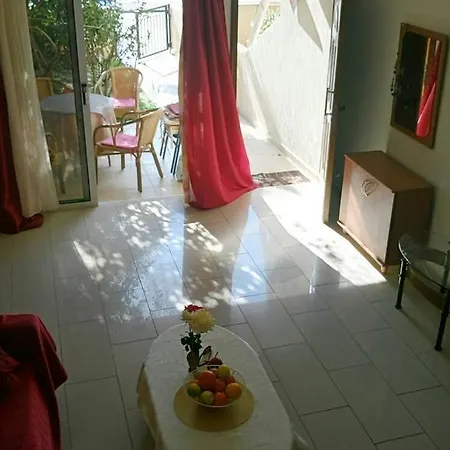 Διαμέρισμα Mesonnet Avlida